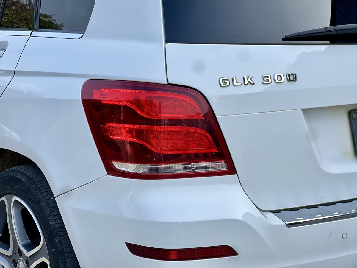 奔馳 奔馳GLK級(jí)  2015款 GLK 300 4MATIC 時(shí)尚型 極致版圖片