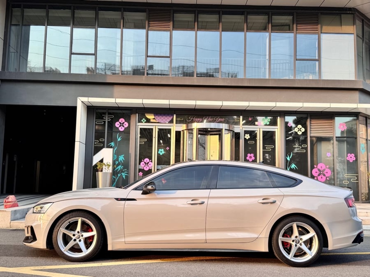 奧迪 奧迪A5  2017款 Sportback 40 TFSI 時尚型圖片