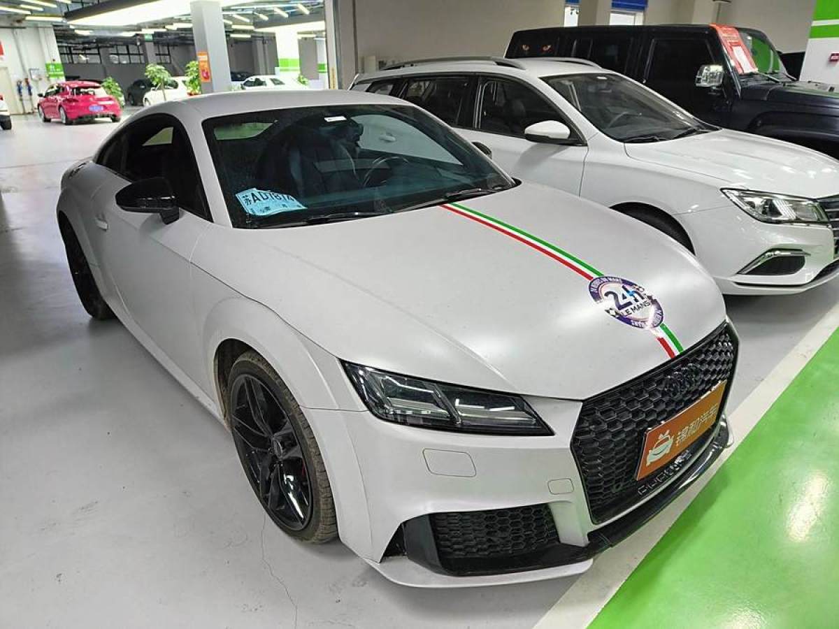 奧迪 奧迪TT  2015款 TT Coupe 45 TFSI quattro 復(fù)仇者聯(lián)盟決勝版圖片