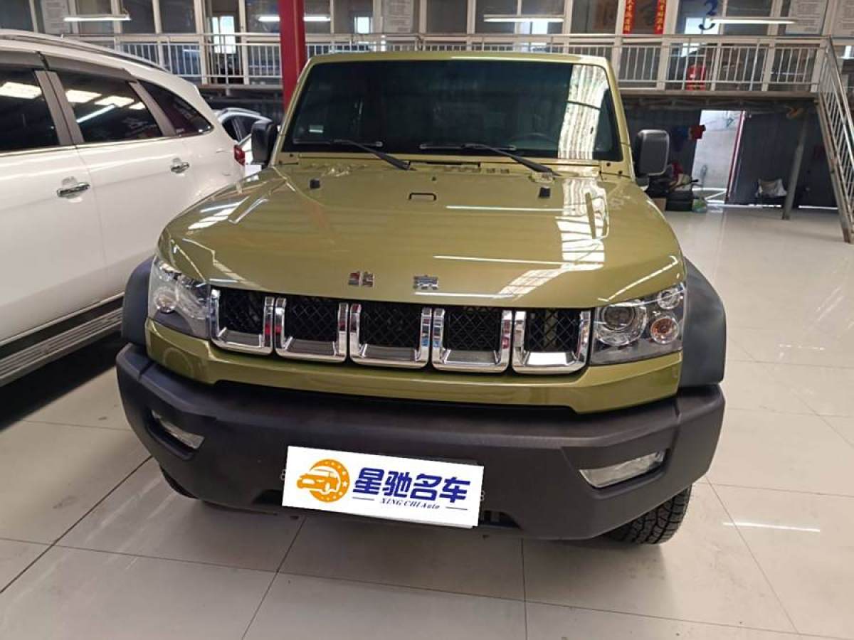 2019年2月北京 BJ40  2017款 40L 2.3T 自動(dòng)四驅(qū)環(huán)塔冠軍版