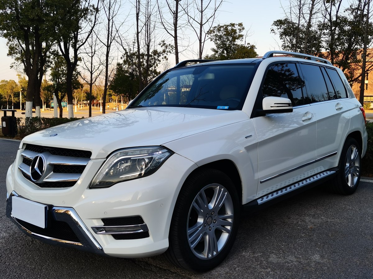 奔馳 奔馳GLK級(jí)  2015款 GLK 260 4MATIC 動(dòng)感型 極致版圖片