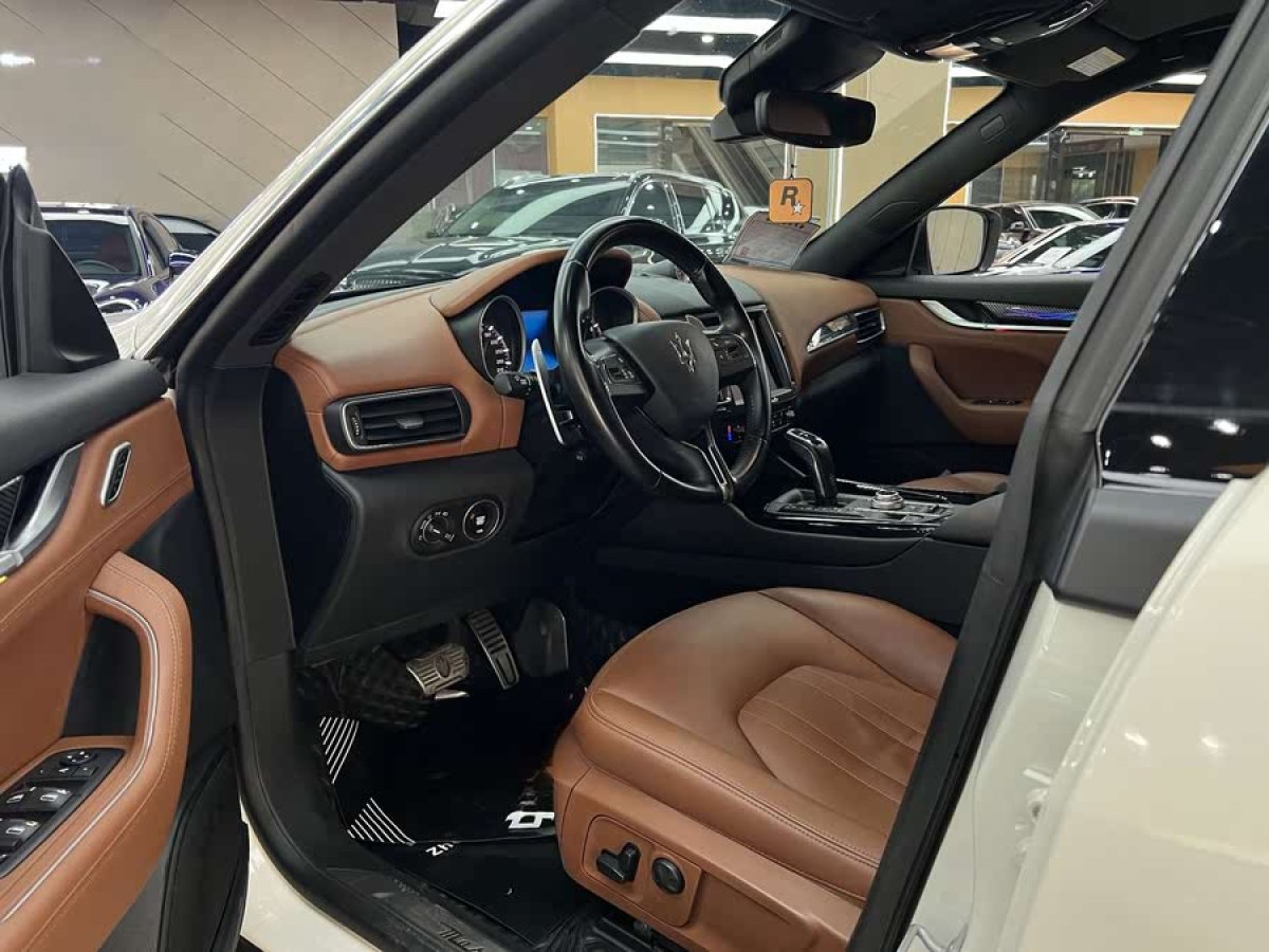 瑪莎拉蒂 Levante  2019款 3.0T 350Hp 標準版 國VI圖片