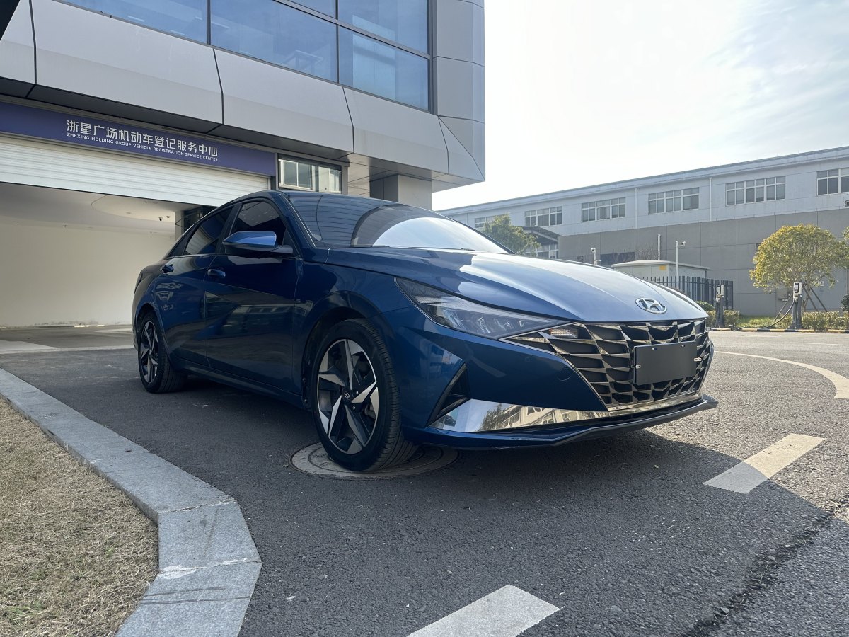 現(xiàn)代 伊蘭特  2021款 1.5L LUX尊貴版圖片