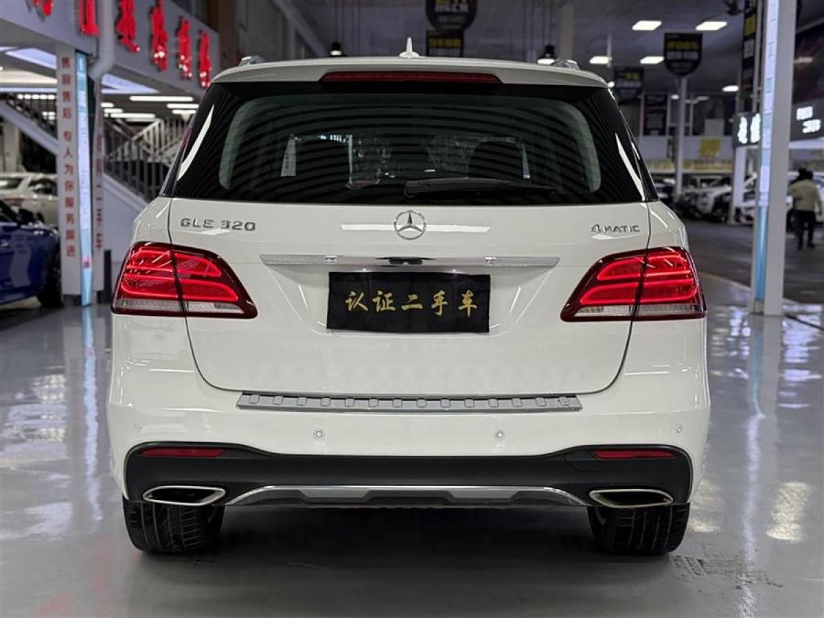 奔馳 奔馳GLE  2017款 GLE 320 4MATIC 豪華型圖片