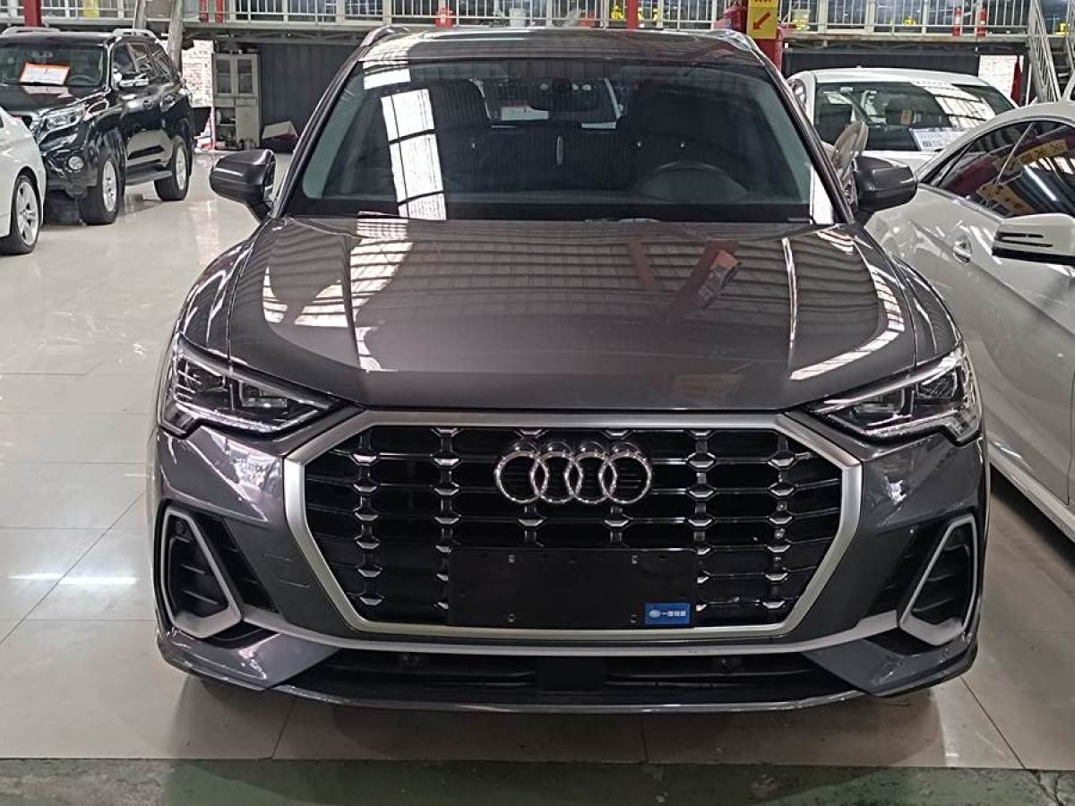 奧迪 奧迪Q3  2020款 35 TFSI 進(jìn)取動(dòng)感型圖片