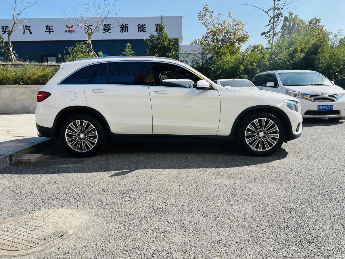 2016年8月奔馳 奔馳GLC  2016款 GLC 260 4MATIC 動感型