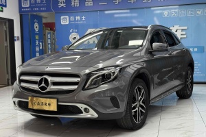 奔驰GLA 奔驰 GLA 220 4MATIC 时尚型