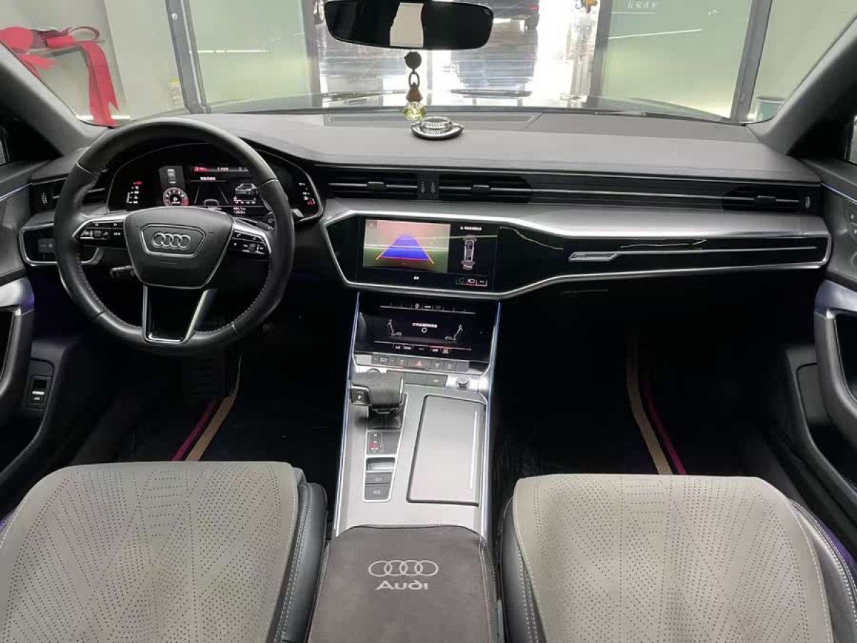 奧迪 奧迪A6L  2022款 45 TFSI 臻選動(dòng)感型圖片