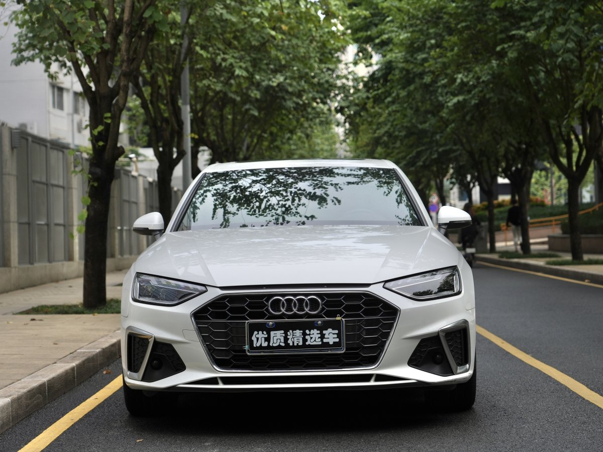 奧迪 奧迪A4L  2020款 40 TFSI 豪華動感型圖片