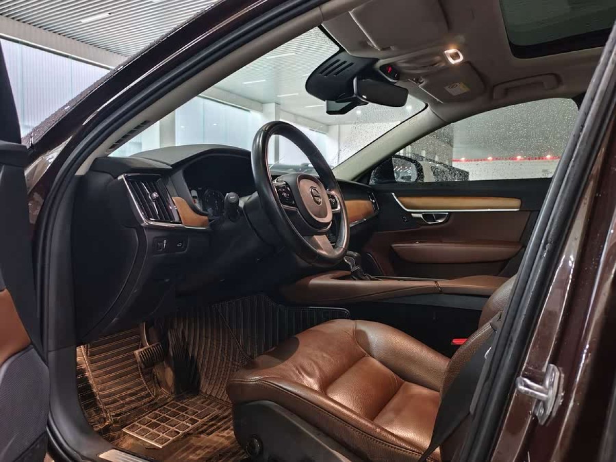 沃爾沃 S90  2020款 改款 T5 智逸豪華版圖片