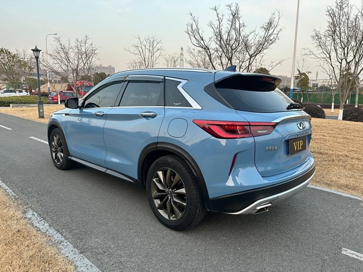 英菲尼迪 QX50  2018款 2.0T 兩驅(qū)時尚版圖片