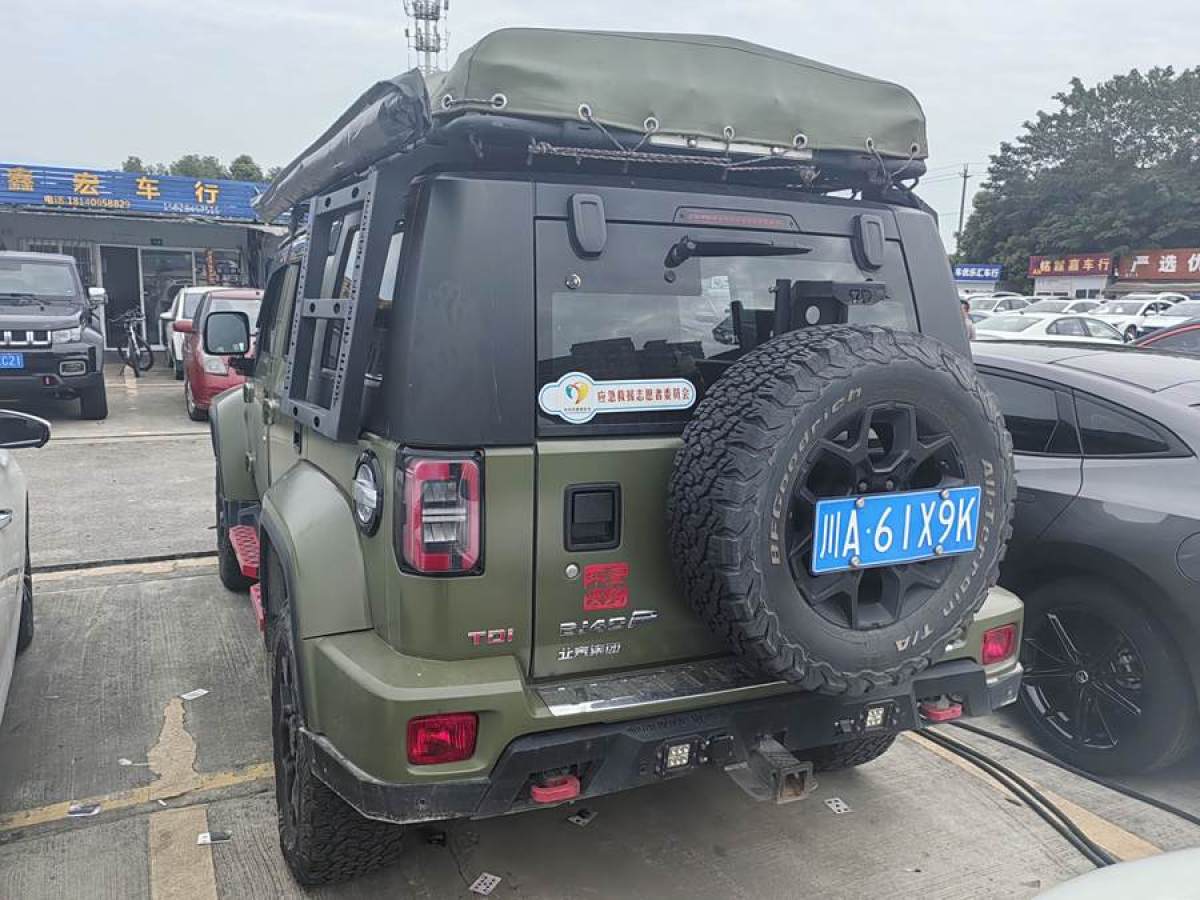 北京 BJ40  2021款 2.0D 自動(dòng)四驅(qū)刀鋒英雄版?zhèn)b客型（前后電控鎖）圖片