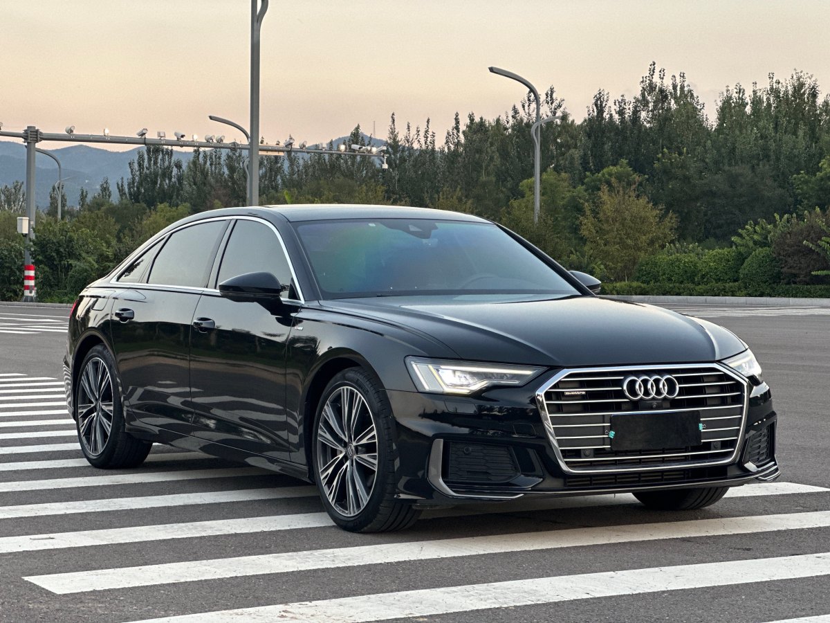 奧迪 奧迪A6L  2019款 45 TFSI quattro 臻選動(dòng)感型圖片