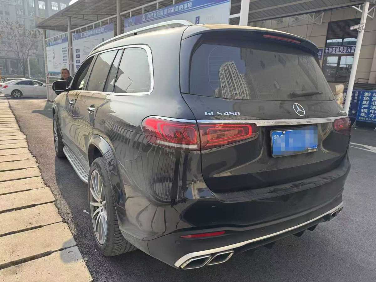 奔馳 奔馳GLS  2022款 改款二 GLS 450 4MATIC 豪華型圖片