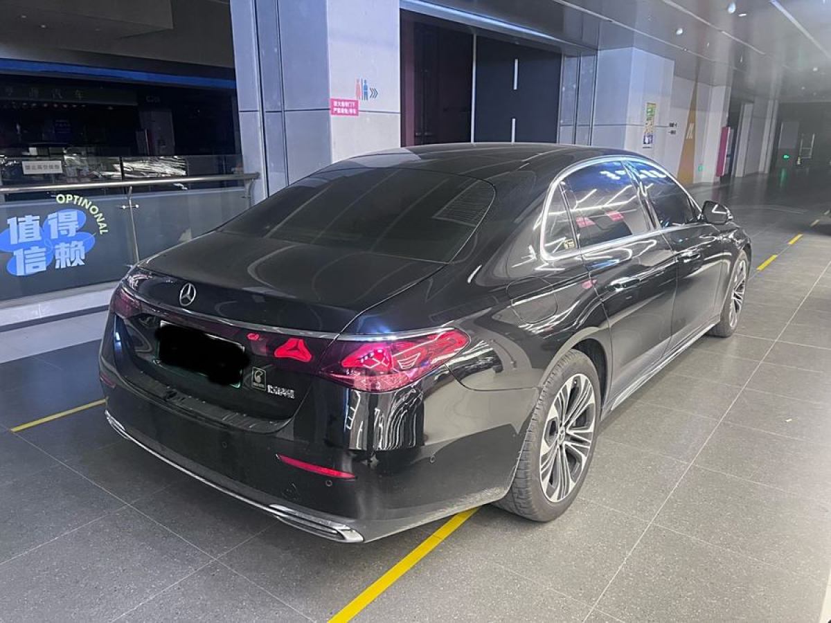 奔馳 奔馳E級(jí)新能源  2024款 E 350 e L 插電式混合動(dòng)力轎車(chē)圖片