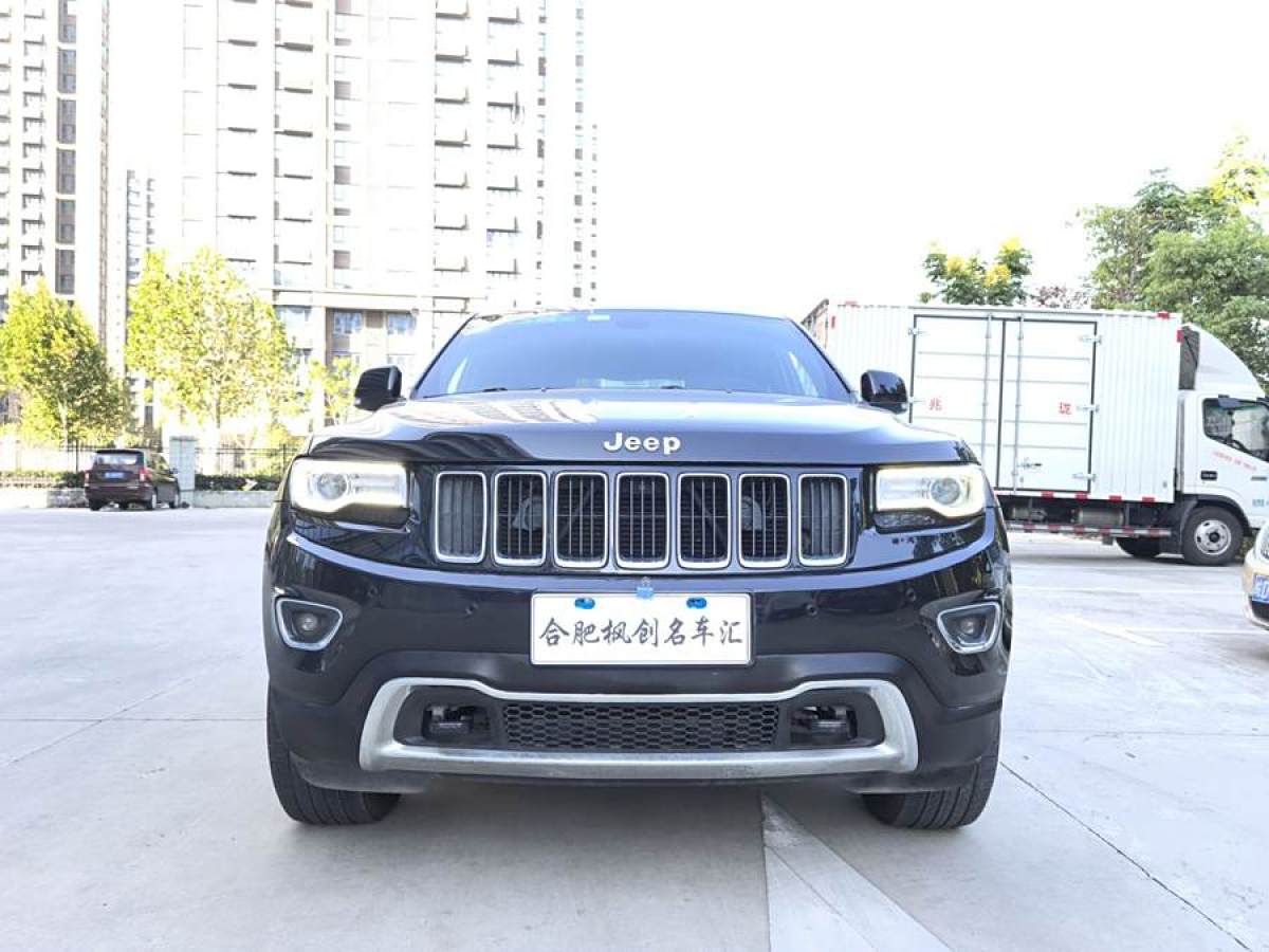 Jeep 大切諾基  2014款 3.6L 精英導(dǎo)航版圖片