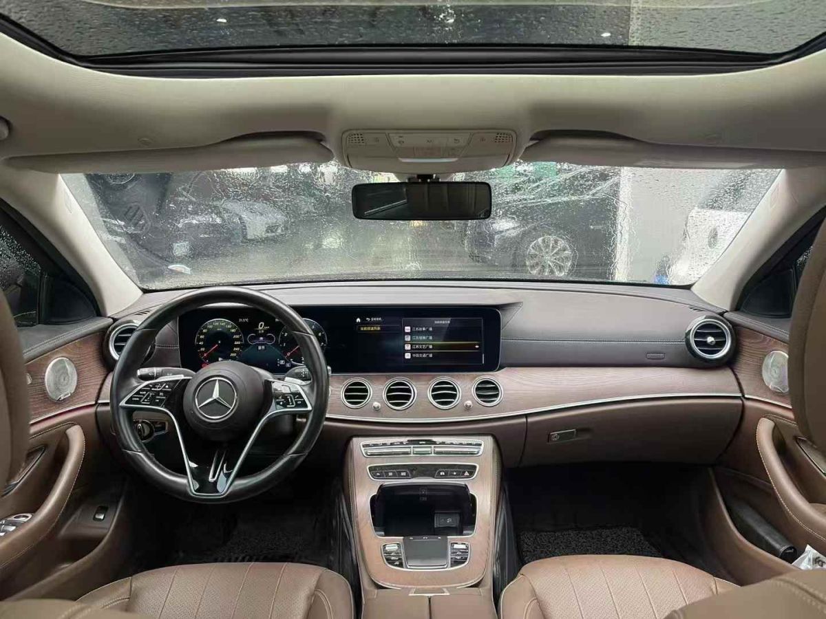 奔馳 奔馳E級(jí)  2022款 E 300 L 豪華型圖片