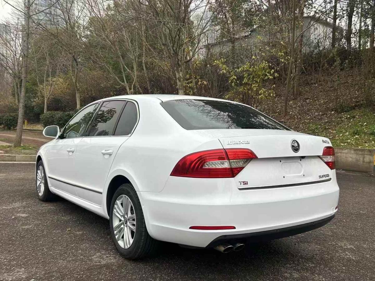 斯柯達(dá) 速尊  2014款 2.0TSI 尊貴版圖片