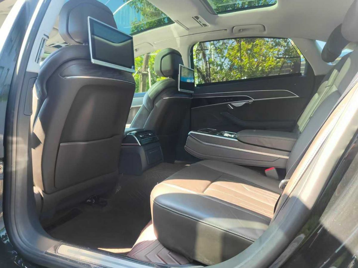 奧迪 奧迪S8  2020款 S8L 4.0TFSI quattro圖片