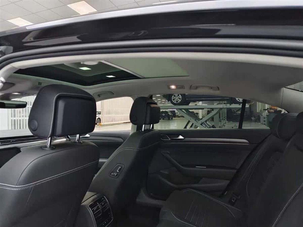 大眾 邁騰  2020款 330TSI DSG 領(lǐng)先型圖片