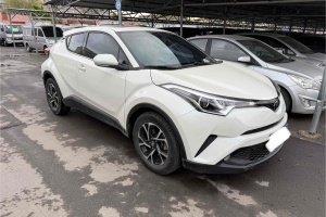 C-HR 豐田 2.0L 豪華版