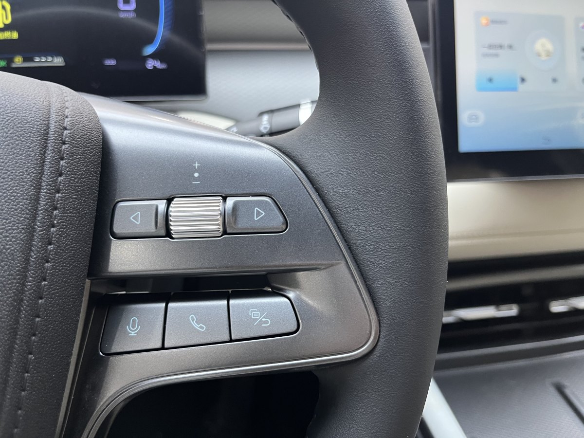 比亞迪 秦PLUS  2025款 DM-i 智駕版 55KM領(lǐng)先型圖片