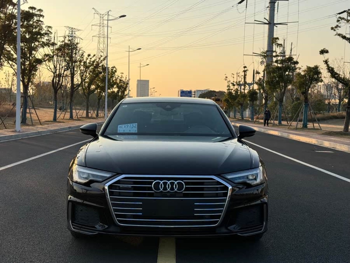 奧迪 奧迪A6L  2019款 45 TFSI quattro 臻選動(dòng)感型圖片