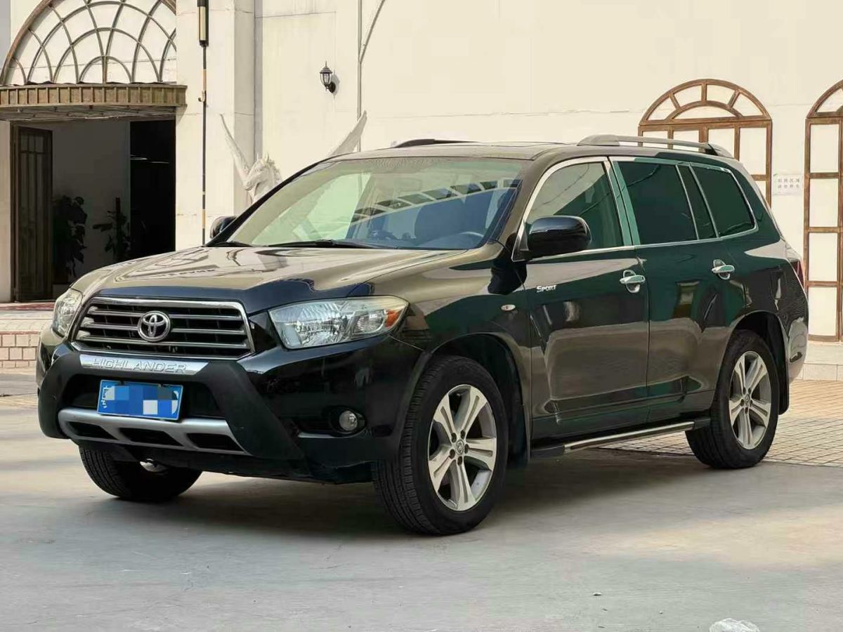 豐田 漢蘭達(dá)  2011款 2.7L 兩驅(qū)7座豪華版圖片