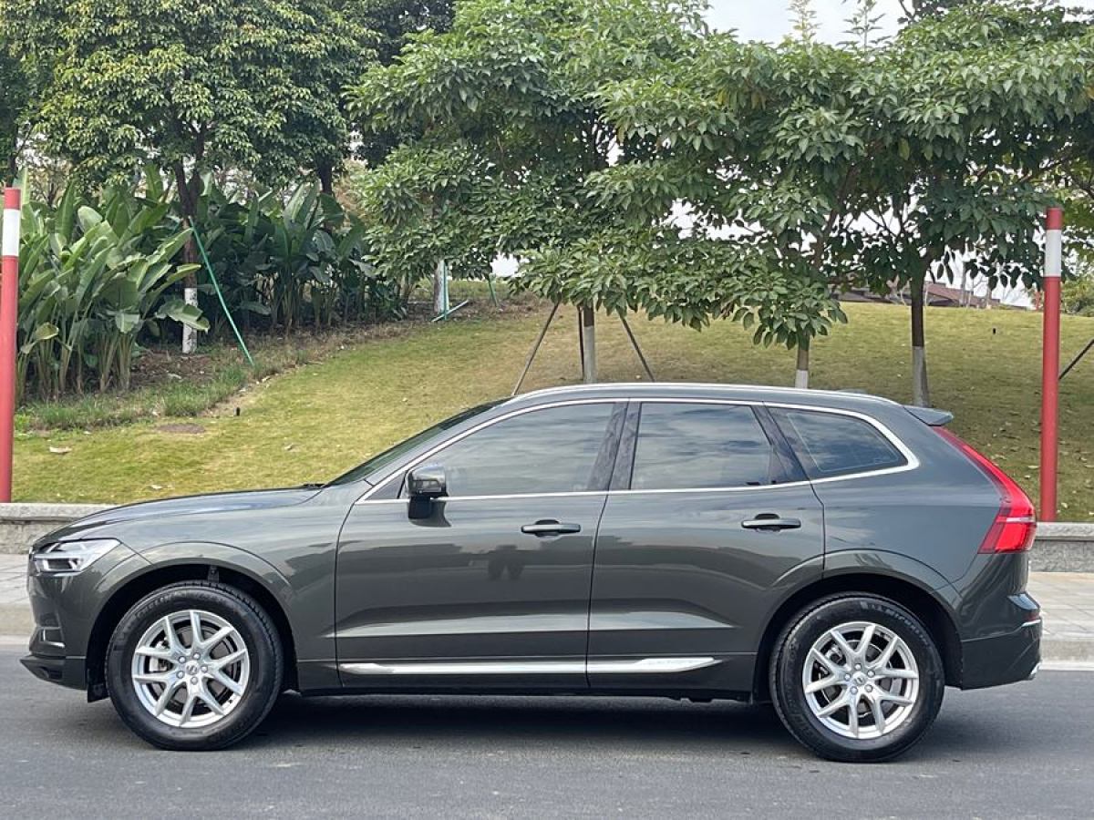 沃爾沃 XC60  2020款 T5 四驅(qū)智逸豪華版圖片