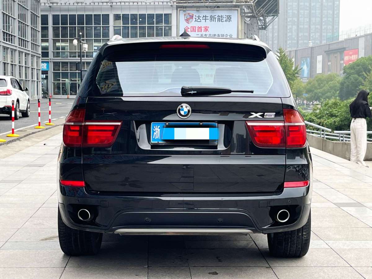 寶馬 寶馬X5  2011款 xDrive35i 領(lǐng)先型圖片