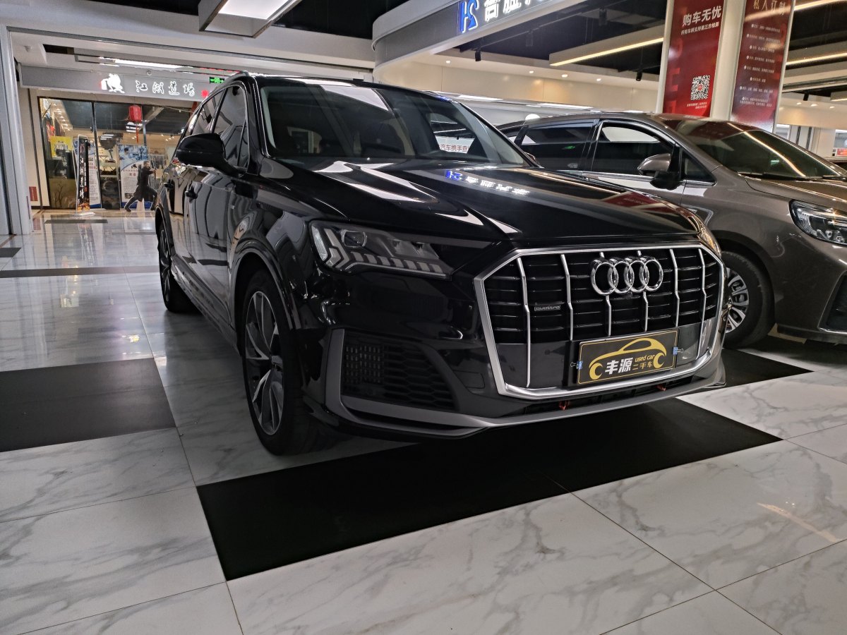 2022年6月奧迪 奧迪Q7  2023款 55 TFSI quattro S line運動型