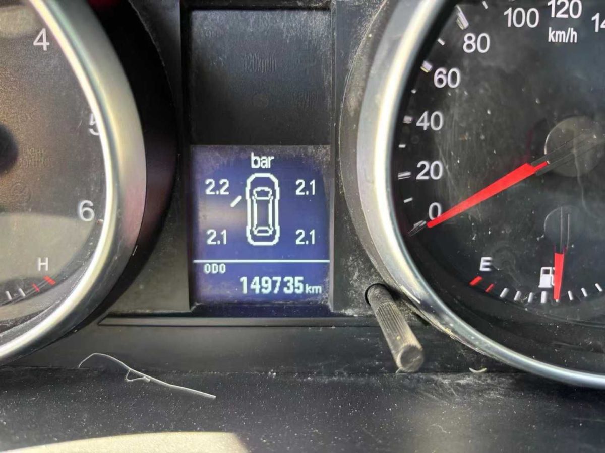 哈弗 H6  2014款 1.5T 手動(dòng)四驅(qū)精英型圖片
