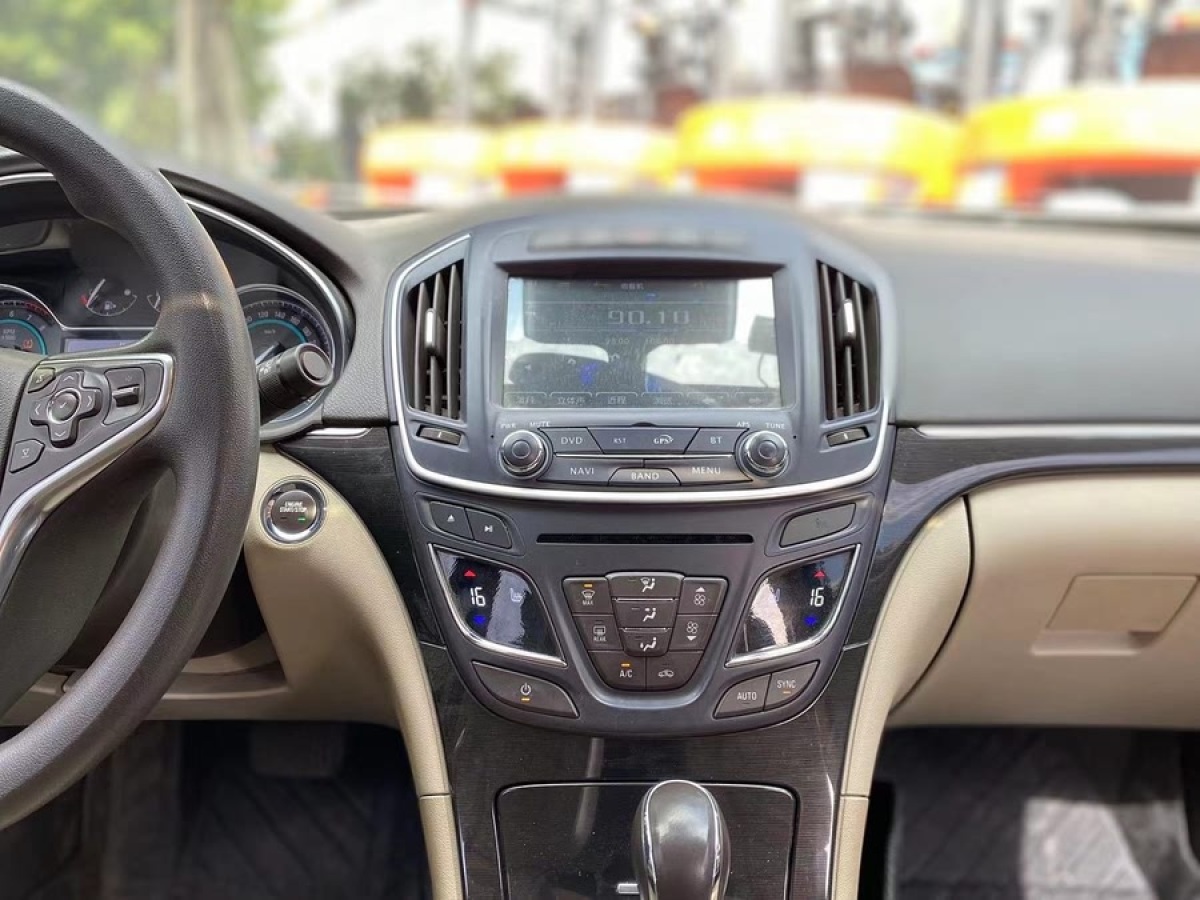 別克 君威  2015款 1.6T 領(lǐng)先技術(shù)型圖片