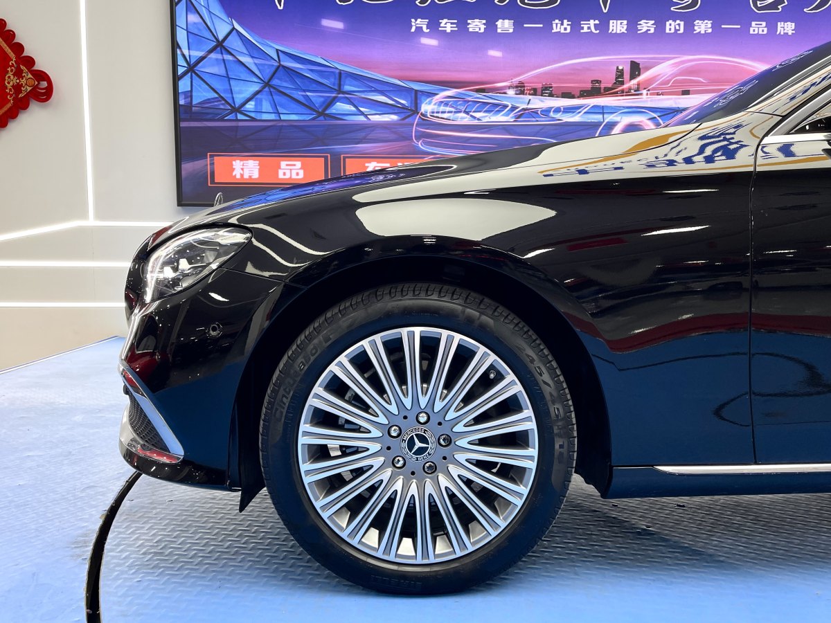 奔馳 奔馳E級  2022款 改款三 E 300 L 豪華型圖片