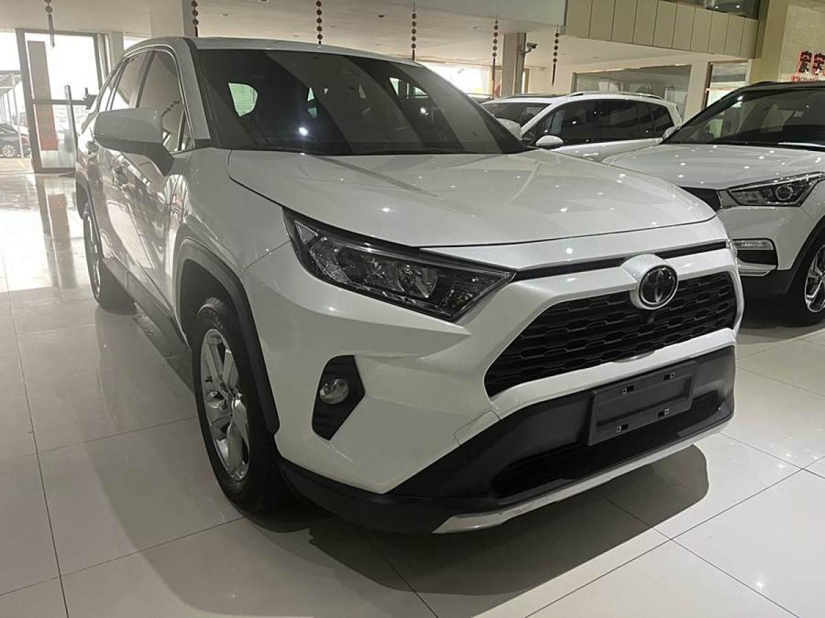 豐田 RAV4榮放  2021款 2.0L CVT兩驅(qū)風(fēng)尚PLUS版圖片