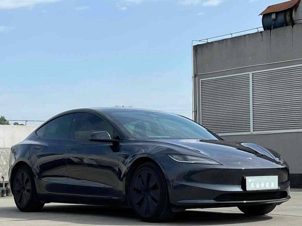 特斯拉 Model 3  2023款 煥新版 后輪驅(qū)動圖片