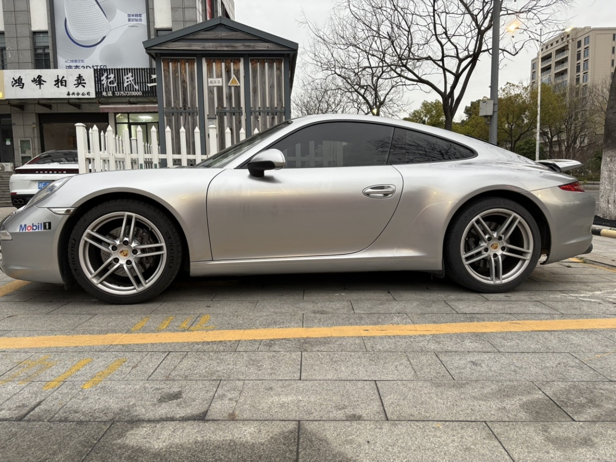 2014年3月保時(shí)捷 911  2013款 Carrera 4 3.4L