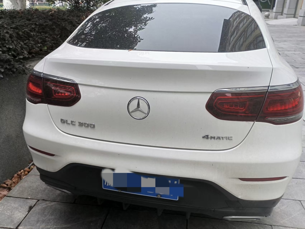 奔馳 奔馳GLC  2022款 改款 GLC 300 4MATIC 轎跑SUV圖片