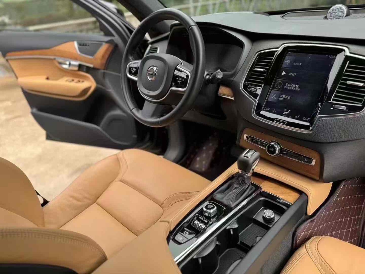 沃爾沃 XC90  2018款 T6 智逸版 7座圖片