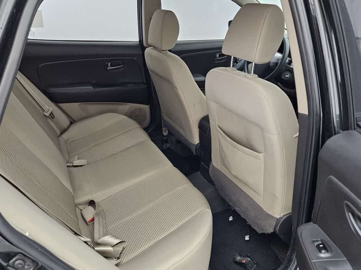 現(xiàn)代 悅動  2011款 1.6L 自動舒適型圖片