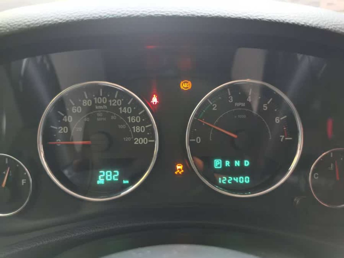 Jeep 牧馬人  2013款 3.6L Sahara 兩門版圖片
