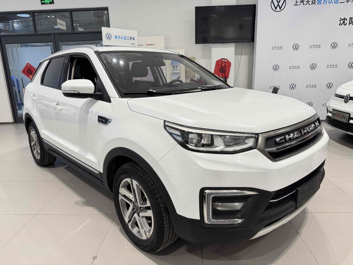 長(zhǎng)安 CS55  2018款 1.5T 手動(dòng)炫色型圖片