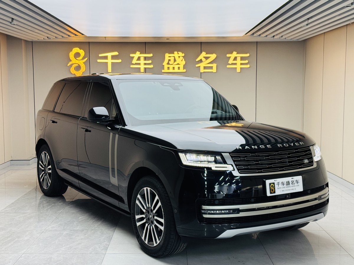 路虎 攬勝  2023款 改款 3.0 L6 400PS 盛世加長版圖片