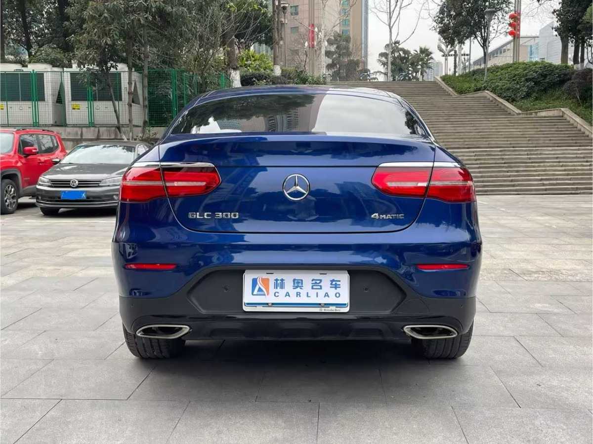 奔馳 奔馳GLC  2022款 改款 GLC 300 4MATIC 轎跑SUV圖片