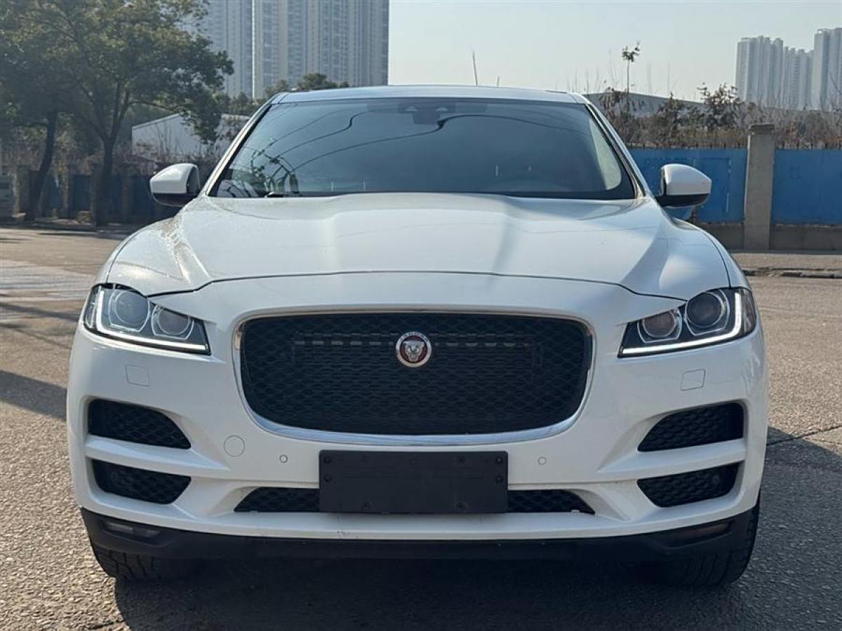 捷豹 F-PACE  2018款 2.0T 四驅(qū)都市尊享版圖片