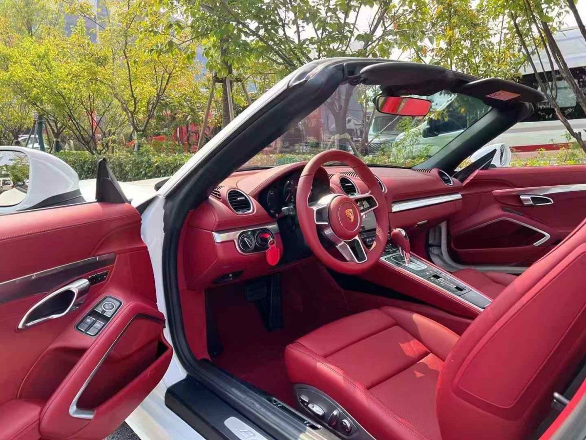 保时捷 Boxster 图片