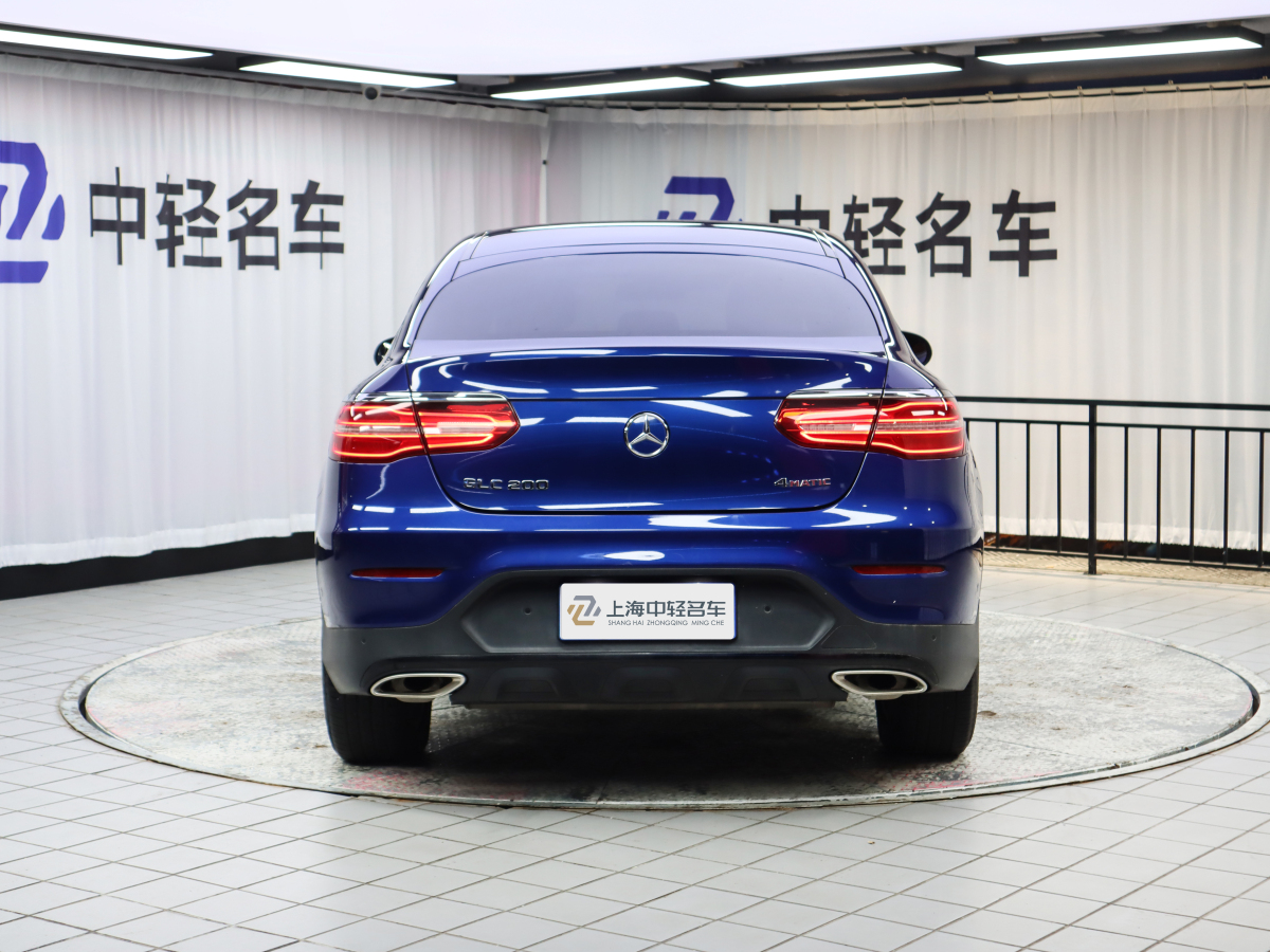 2018年11月奔馳 奔馳GLC  2023款 GLC 300 4MATIC 轎跑SUV