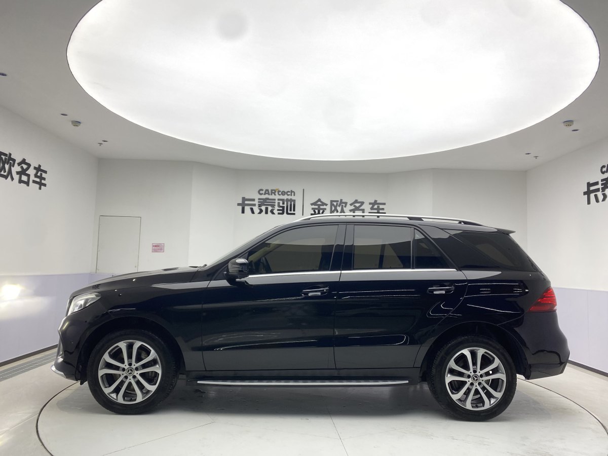 奔馳 奔馳GLE  2018款 GLE 320 4MATIC 動感型臻藏版圖片