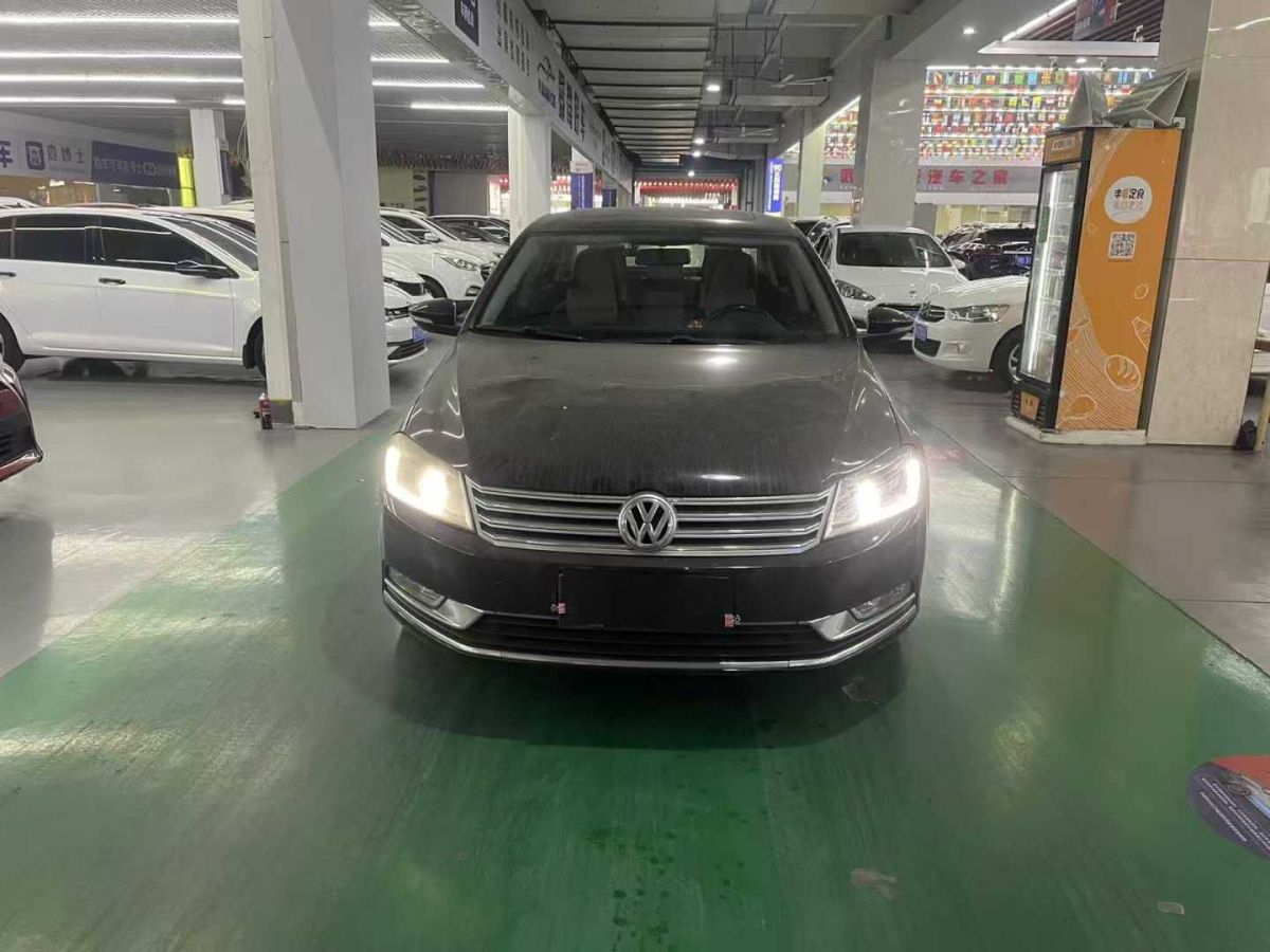 大眾 邁騰  2012款 1.8 TSI 改款領(lǐng)先版圖片