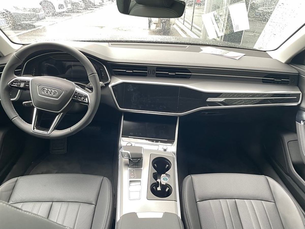 2024年10月奧迪 奧迪A6  2024款 allroad quattro 55 TFSI 尊享越野型